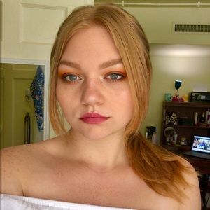 Meet your Posher, Brooke